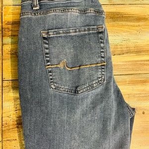 Women’s jeans. Mid rise. Size 8 short.